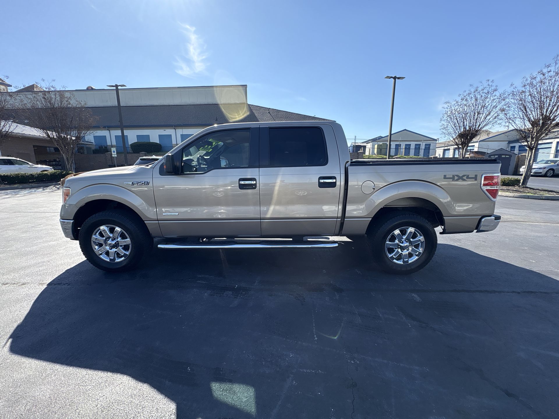 2013 Ford F-150 XLT 4x4 SuperCrew 145-in's photo