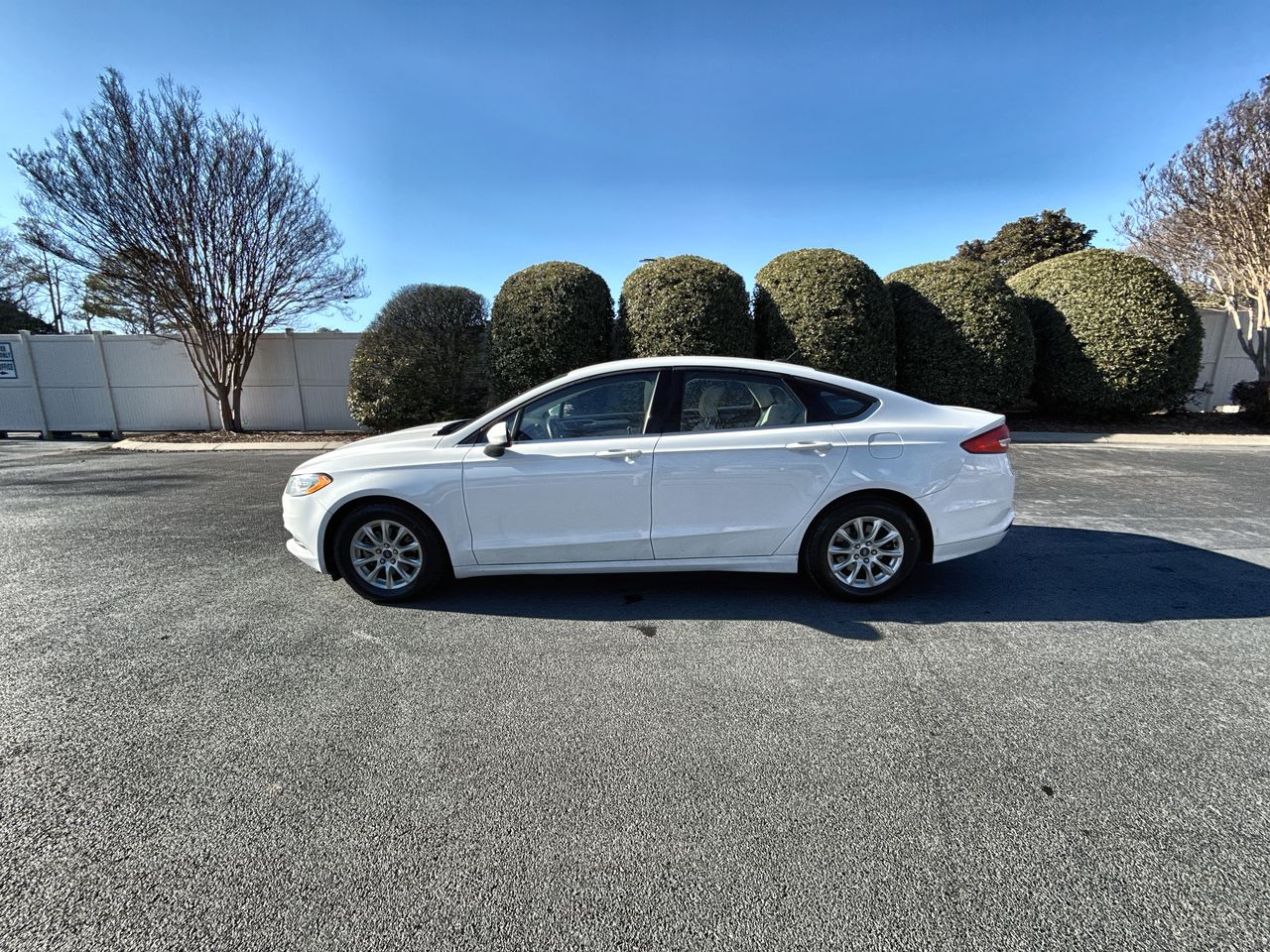 2018 Ford Fusion S FWD's photo