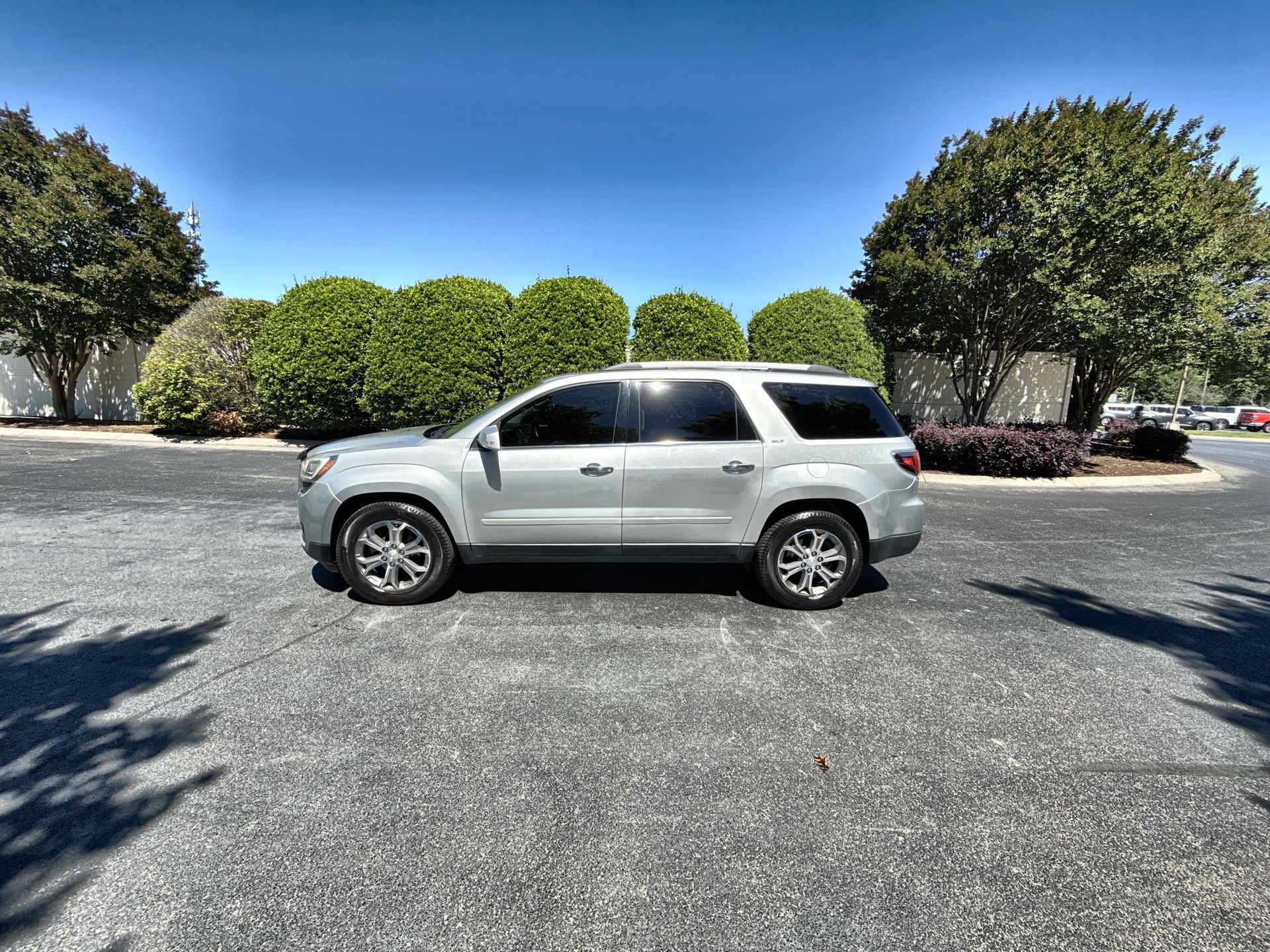 2015 GMC Acadia AWD SLT-2's photo