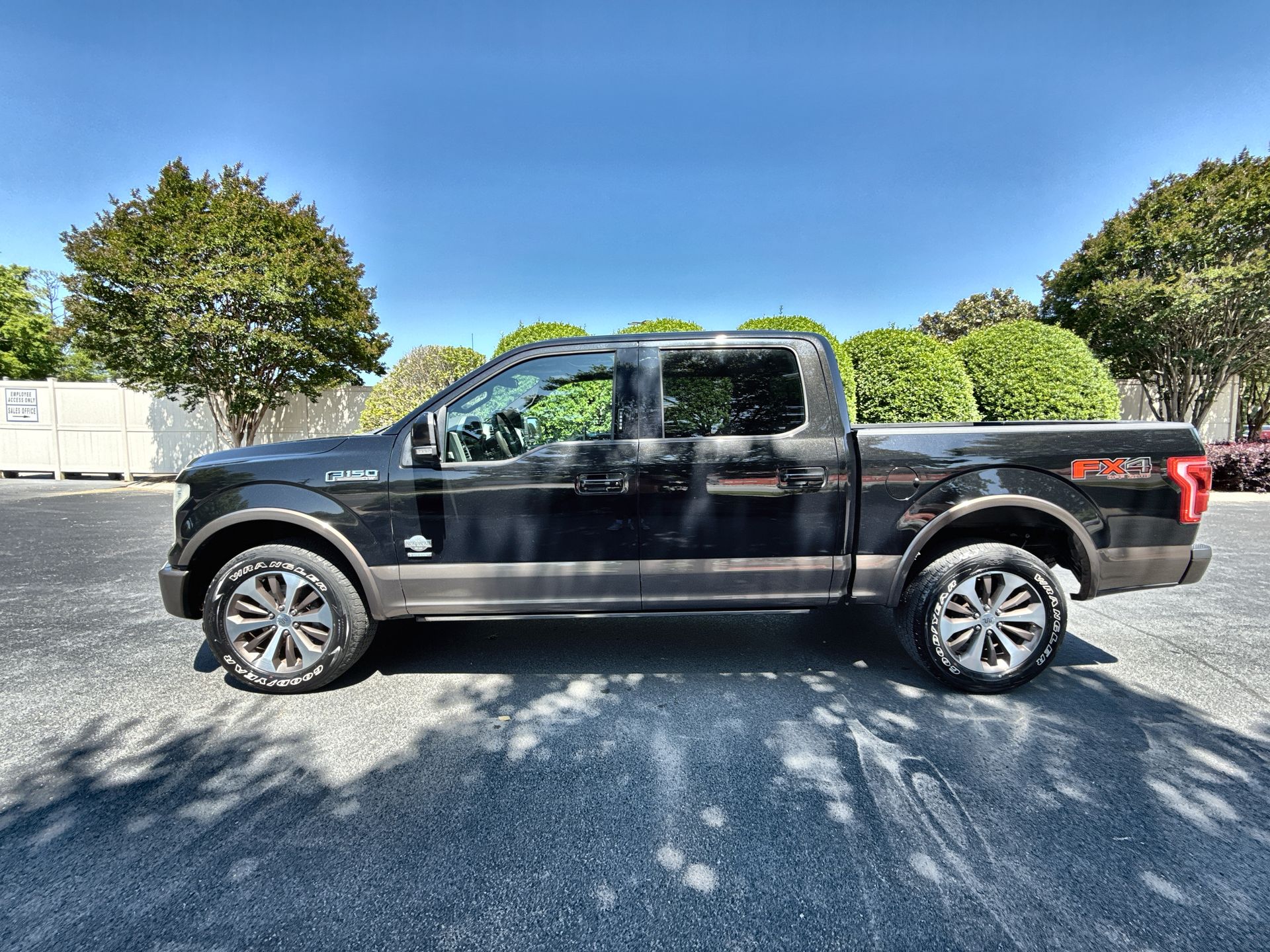 2015 Ford F-150 King Ranch 4x4 SuperCrew 145-in's photo