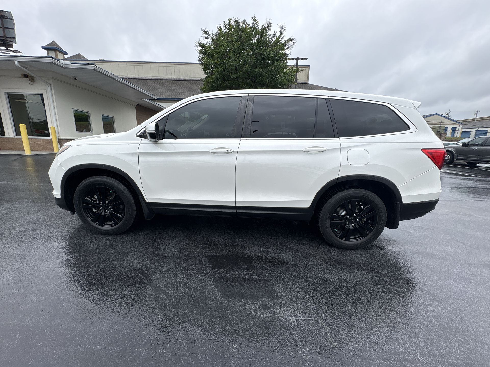 2016 Honda Pilot 2WD EX's photo