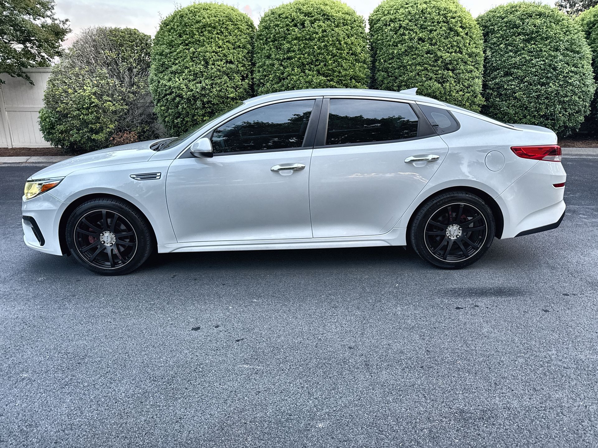 2019 Kia Optima LX AT's photo