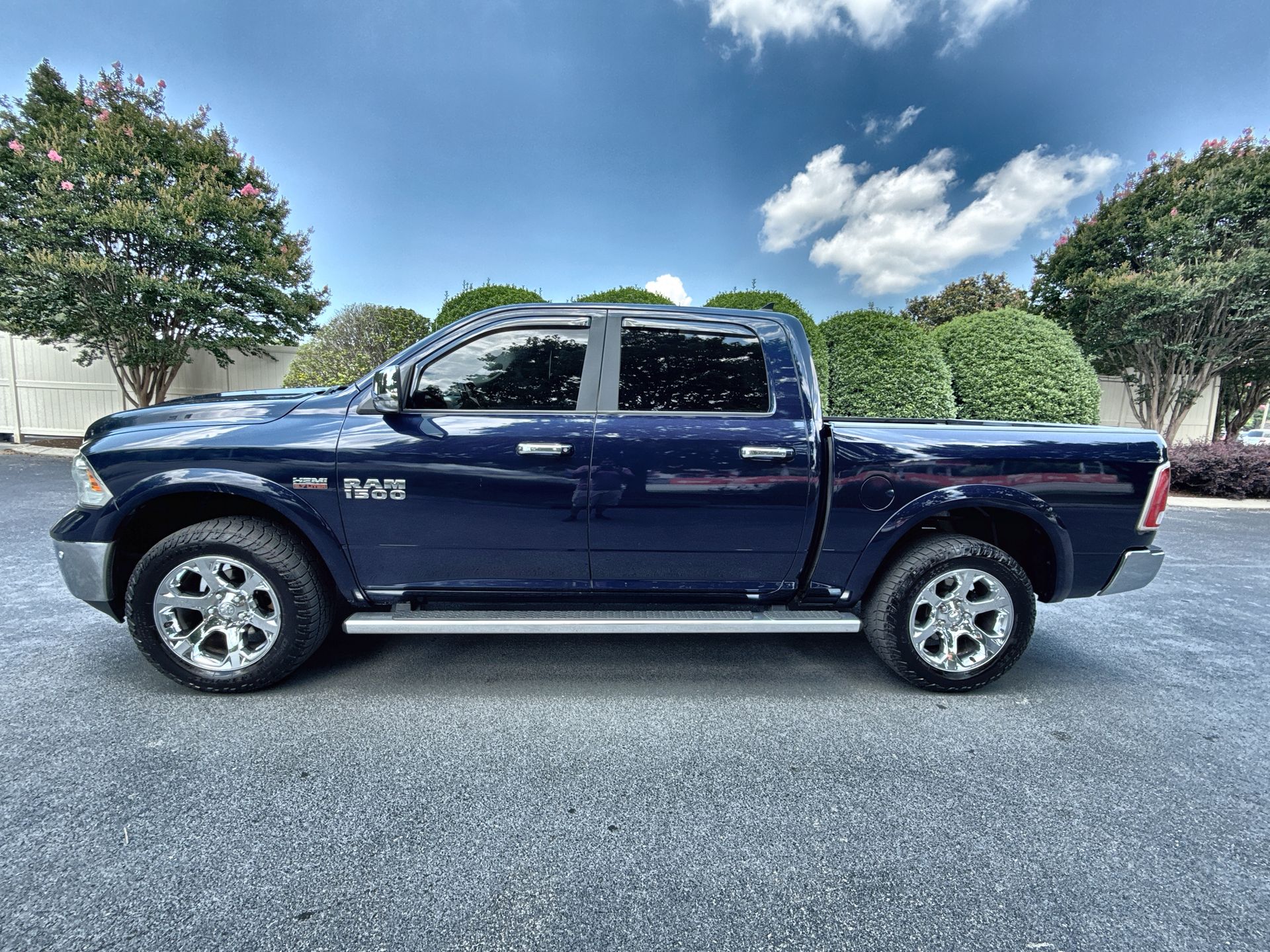 2017 RAM 1500 Laramie 4x4 Crew Cab 5'7's photo
