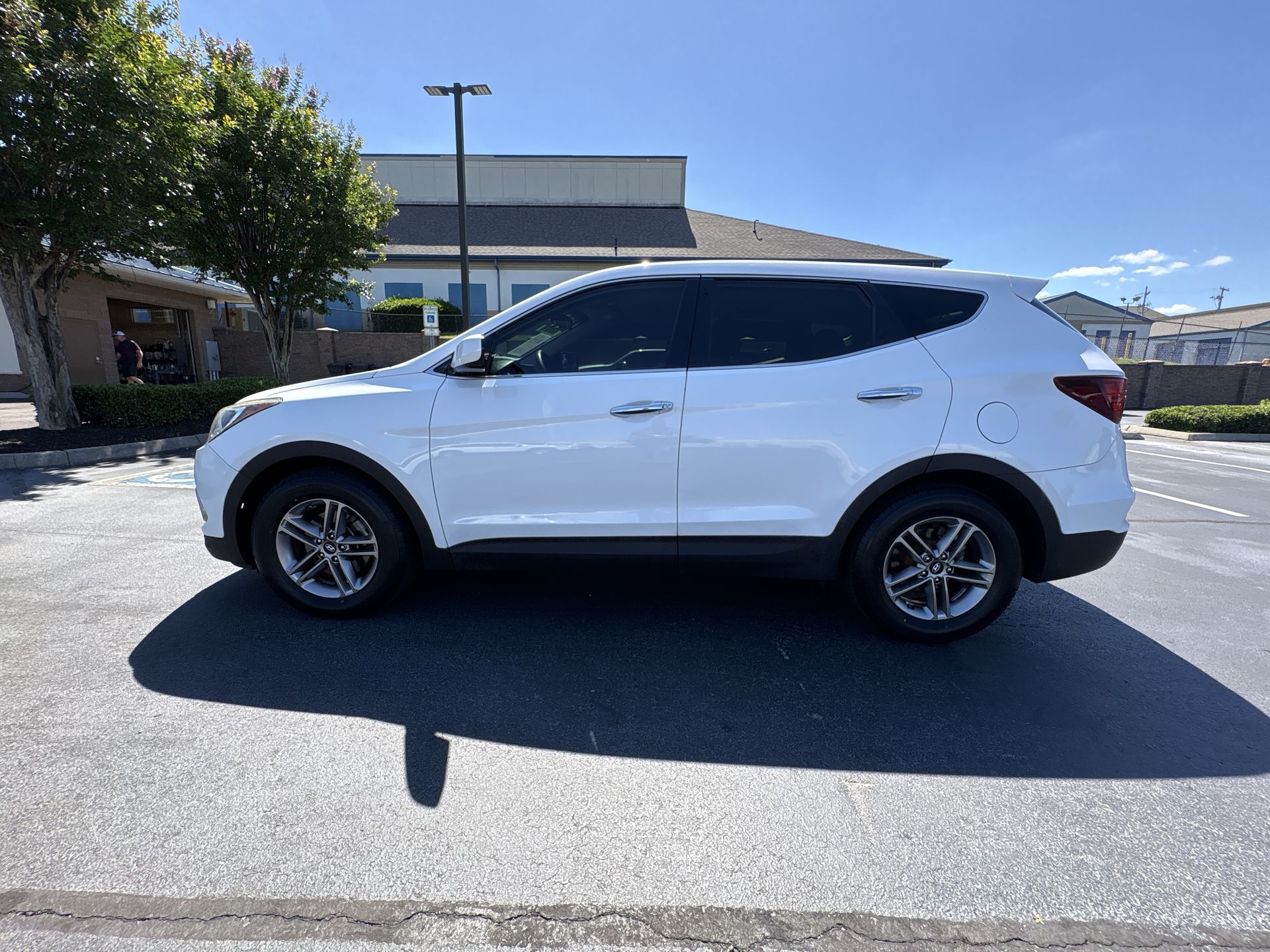 2017 Hyundai Santa Fe Sport's photo