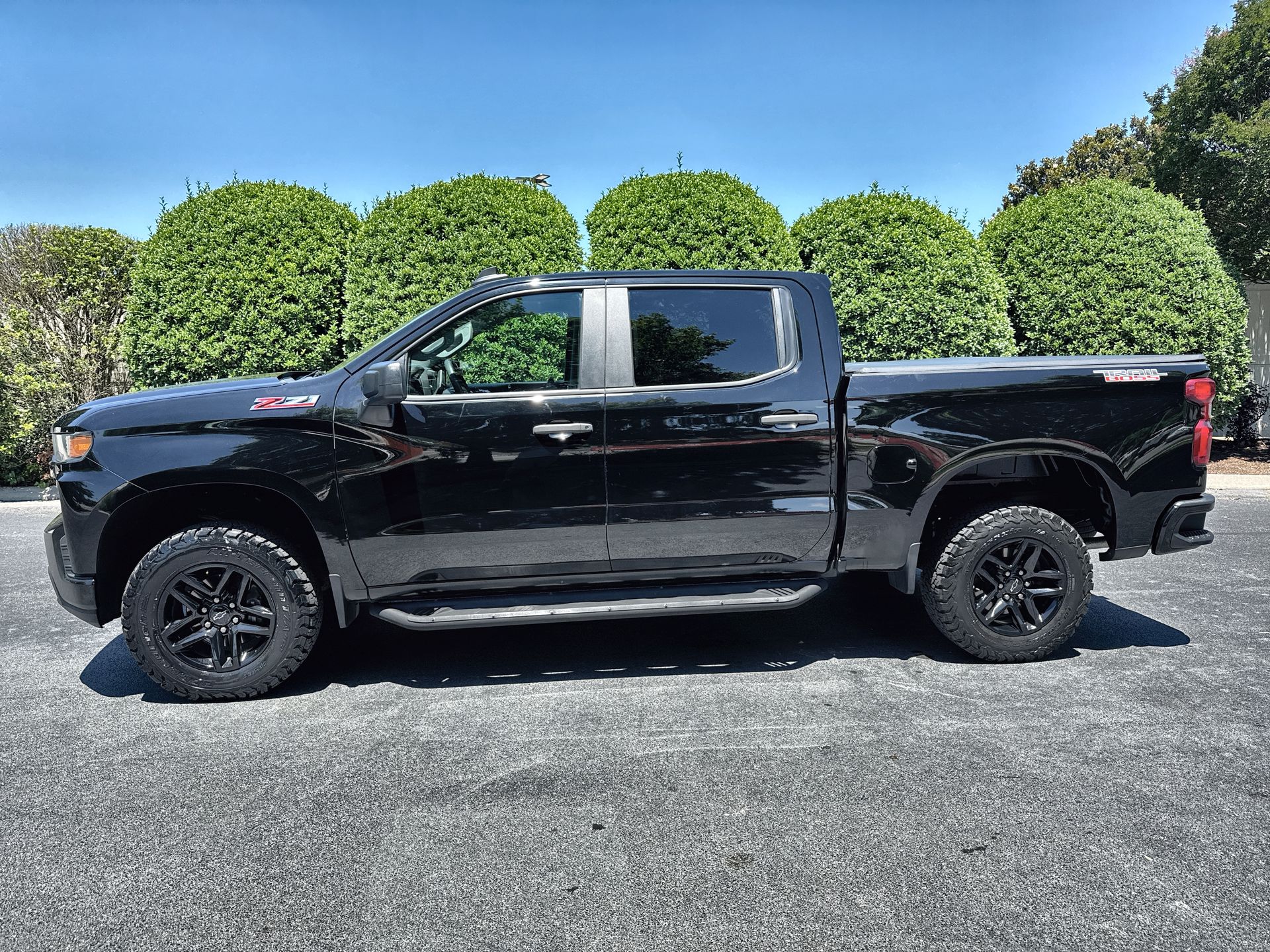 2020 Chevrolet Silverado 1500 Custom Trail Boss 4X4 Crew Cab Short Box's photo