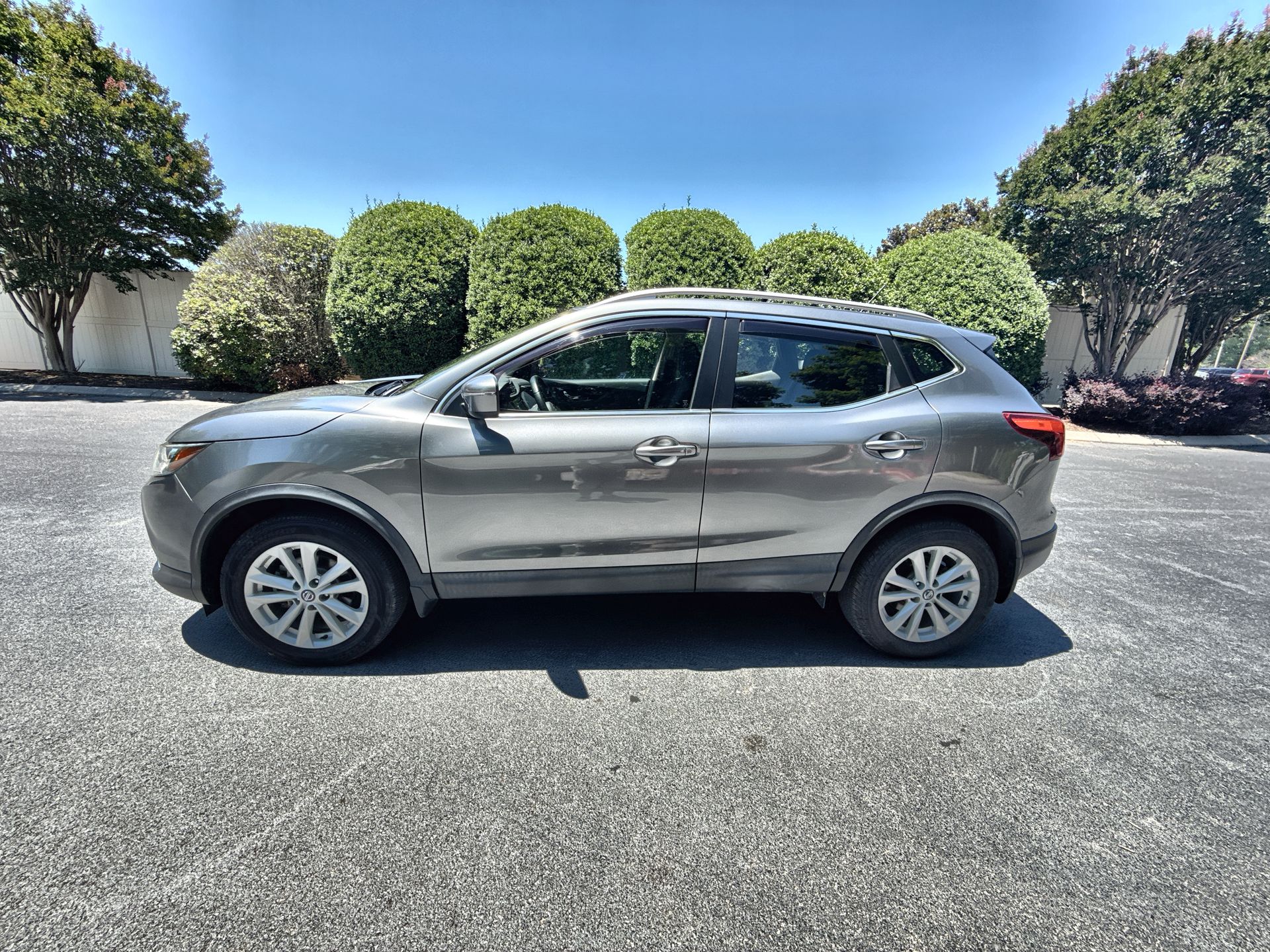2019 Nissan Rogue Sport SV FWD's photo