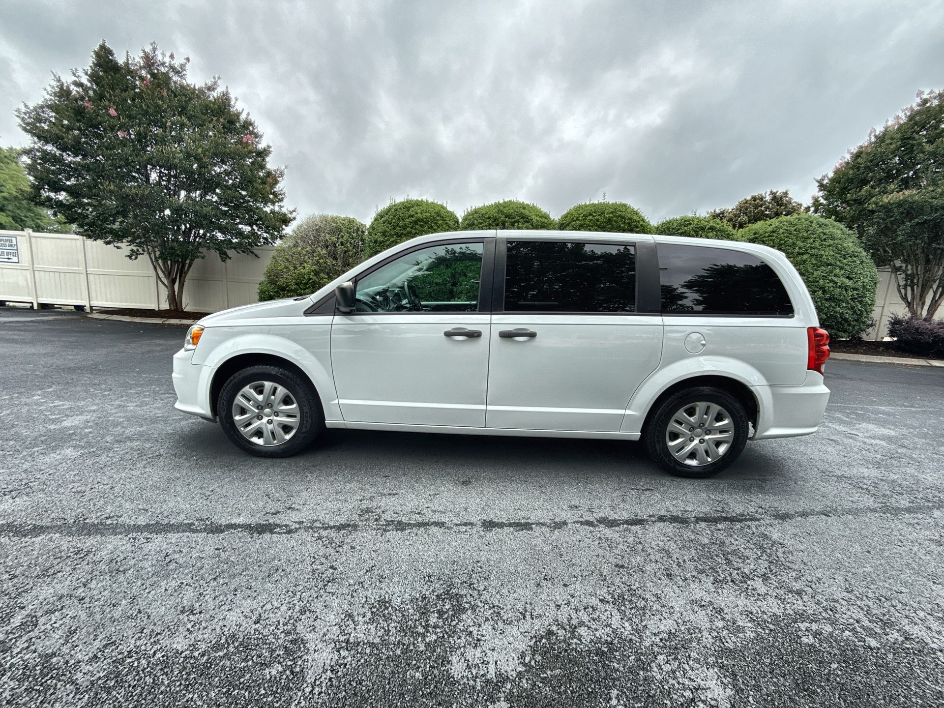 2019 Dodge Grand Caravan SE's photo