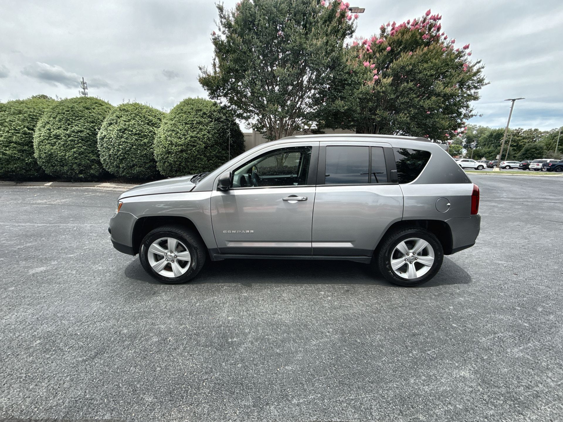 2017 Jeep Compass Sport's photo