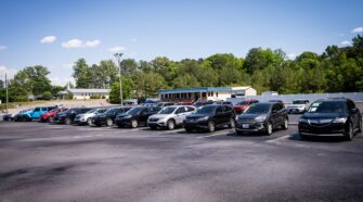 Easy Auto and EA Powersports exterior parking lot in Dalton, GA
