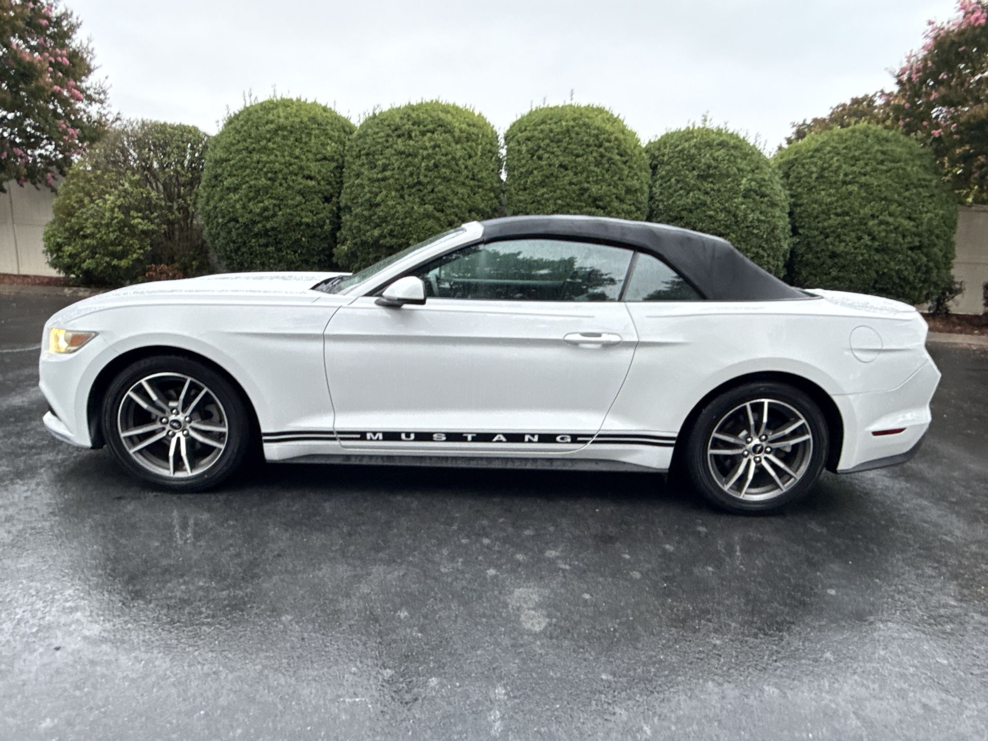 2016 Ford Mustang EcoBoost Premium