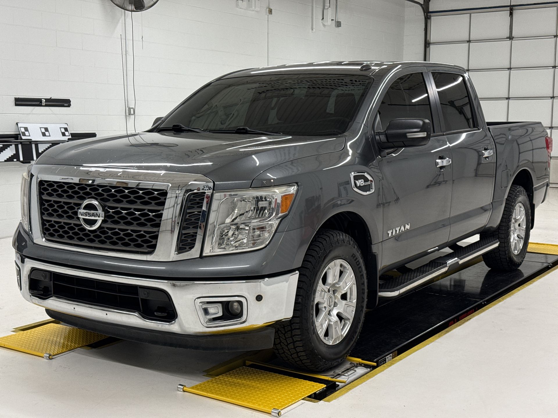 2017 Nissan Titan