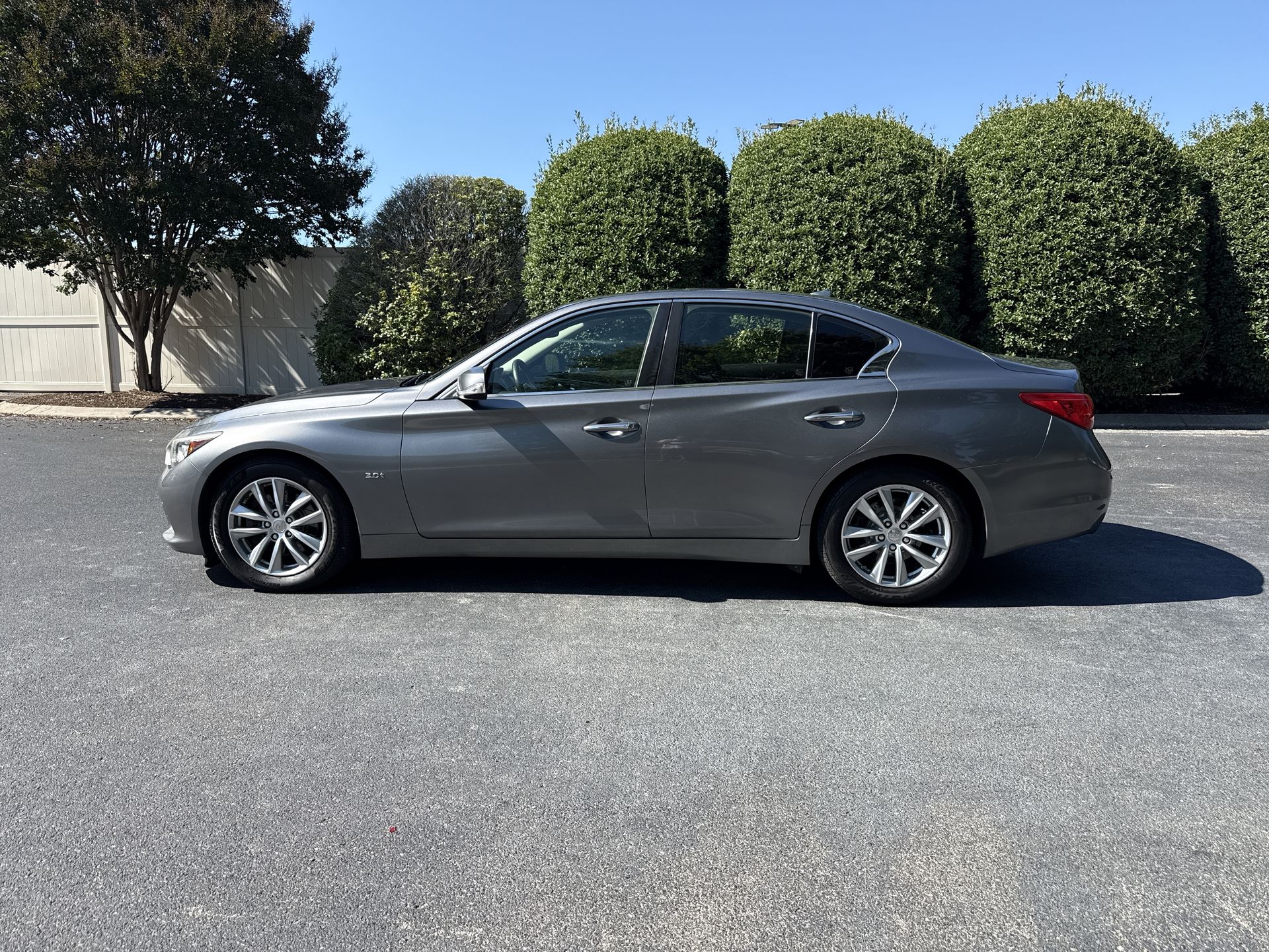 2017 INFINITI Q50
